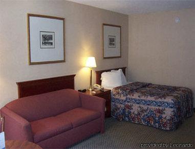 Mission Knights Inn Overland Park מראה חיצוני תמונה