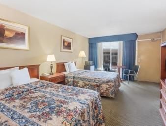 Mission Knights Inn Overland Park מראה חיצוני תמונה